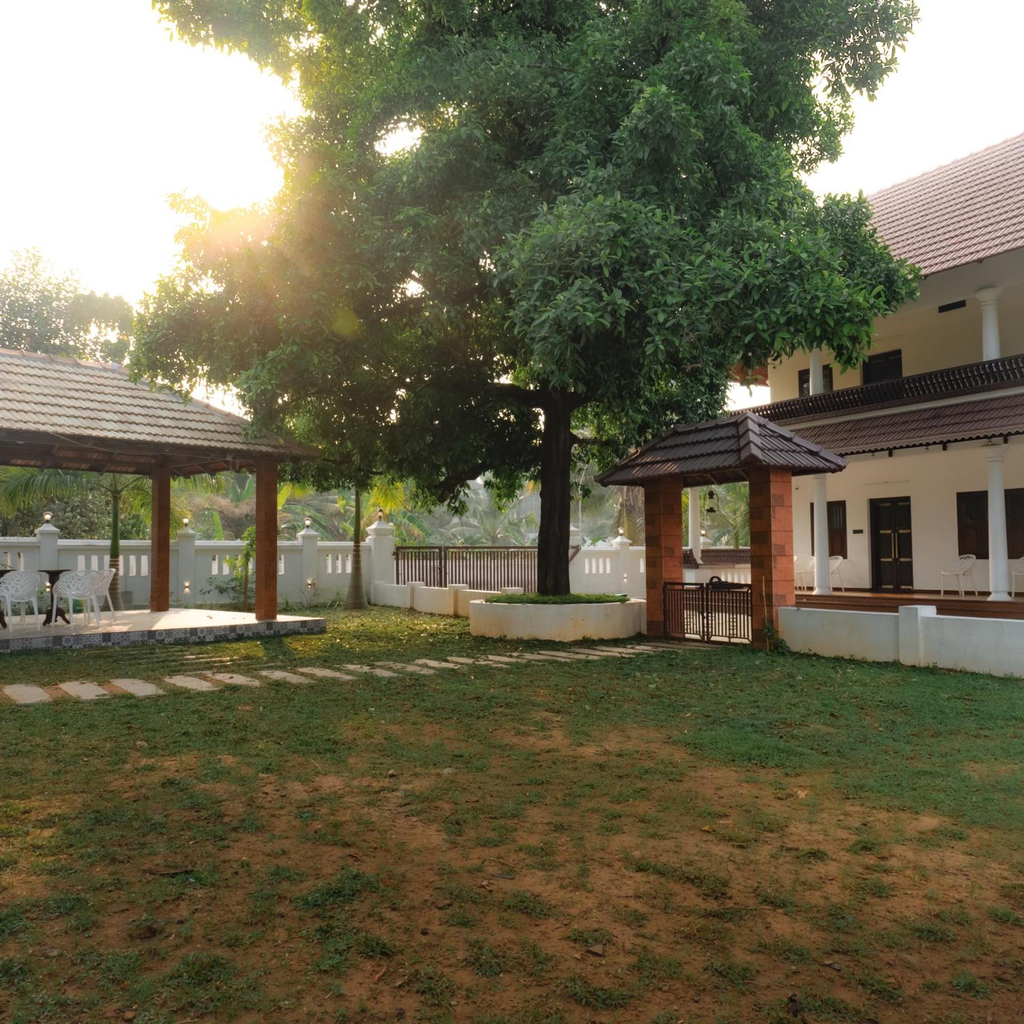Tamarind Heritage Holiday Home Angamaly Esterno foto