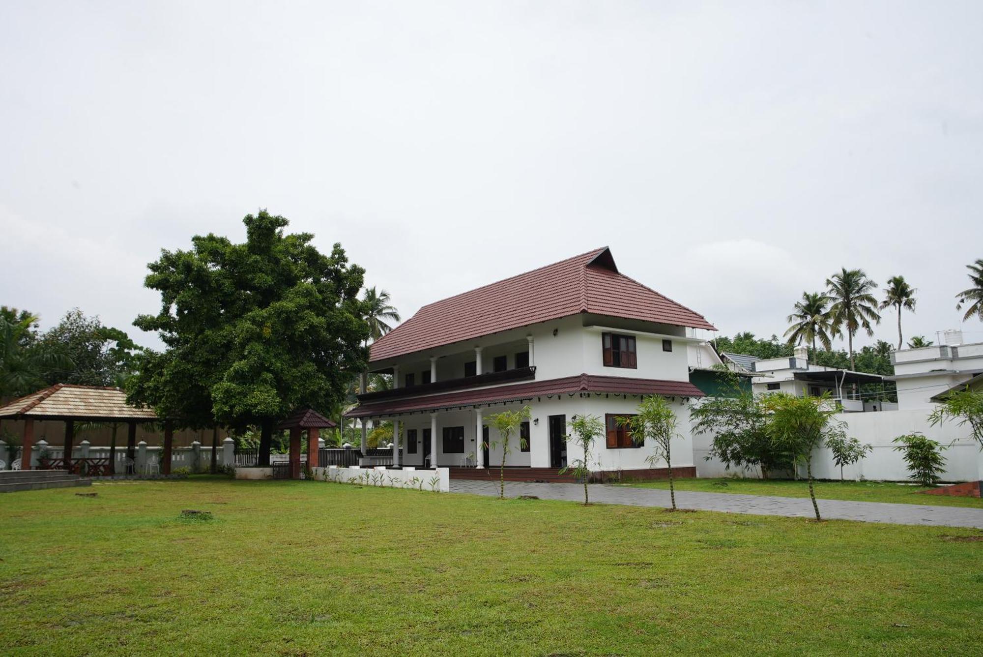 Tamarind Heritage Holiday Home Angamaly Esterno foto